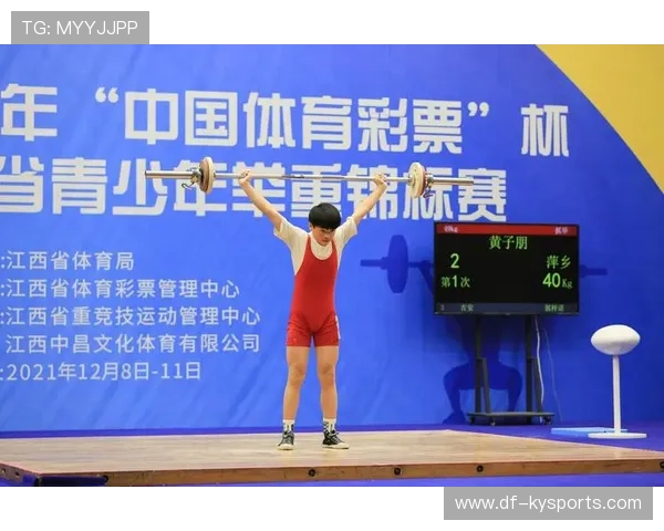 举重学院开展青少年力量基础课程与家长沟通会，青少年练举重会不会影响身高